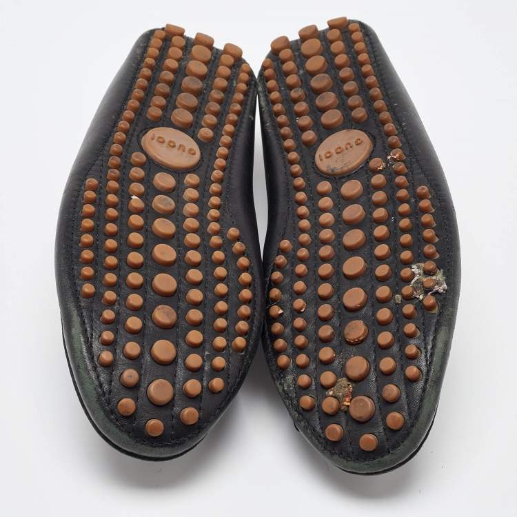 مملوكة مسبقًا Gucci Black Leather Web Trim Slip On Loafers Size 41.5