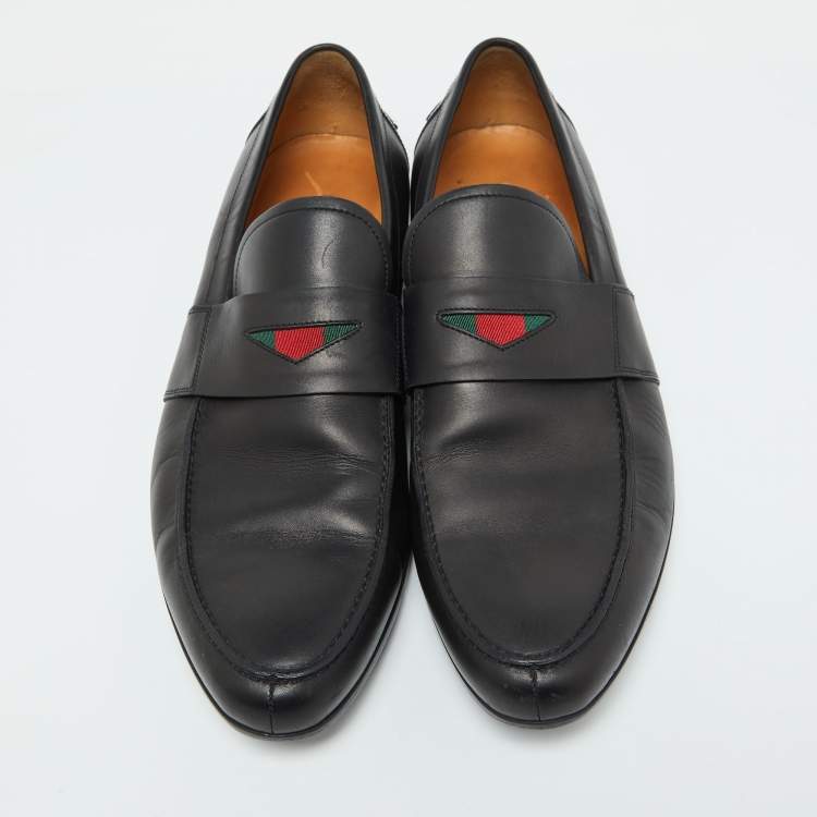 مملوكة مسبقًا Gucci Black Leather Web Detail Loafers Size 42.5