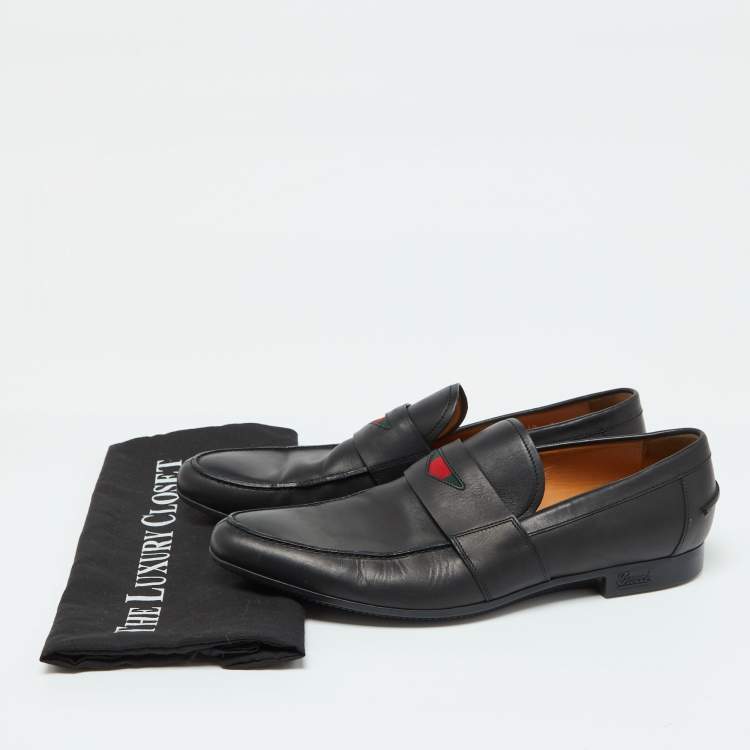 مملوكة مسبقًا Gucci Black Leather Web Detail Loafers Size 42.5