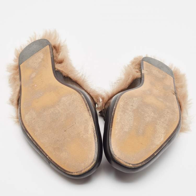 مملوكة مسبقًا Gucci Black Fur and Leather Princetown Mules Size 43
