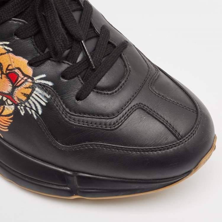 Pre Owned Gucci Black Leather Tiger Print Rhyton Sneakers Size 44.5