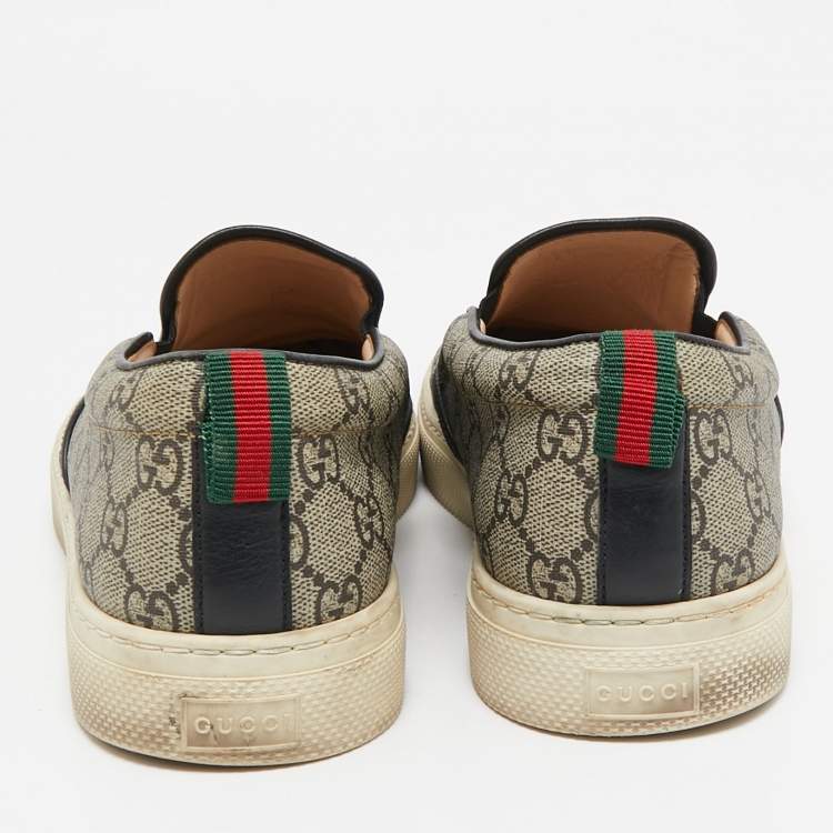 Pre Owned Gucci Black/Beige GG Supreme Canvas Tiger Print Slip On Sneakers Size 43