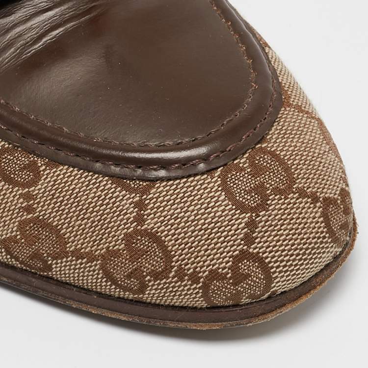 Pre Owned Gucci Beige/Brown GG Canvas and Leather Paride Loafers Size 42