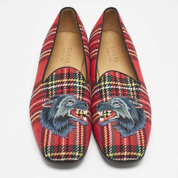 Pre Owned Gucci Multicolor Tartan Canvas Wolf Embroidered Slip On Loafers Size 44