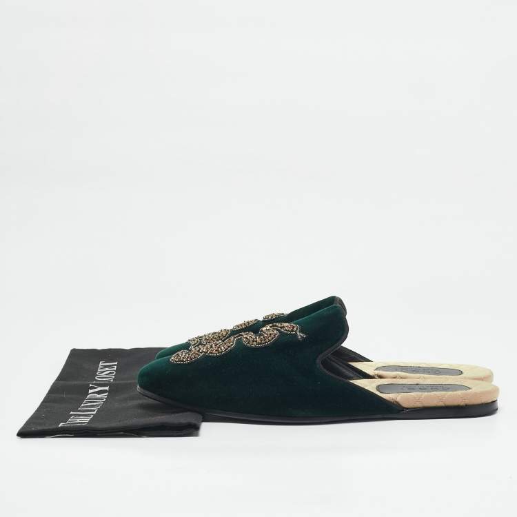 Pre Owned Gucci Dark Green Velvet Crystal Embellished Snake Flat Mules Size 43