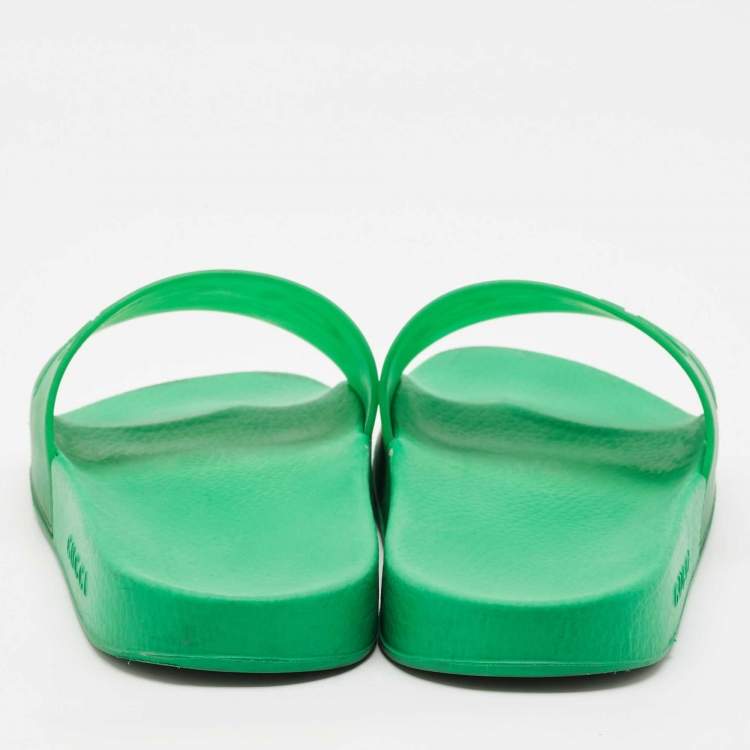 Pre Owned Gucci Green Rubber Logo Pool Flat Slide Sandals Size 45
