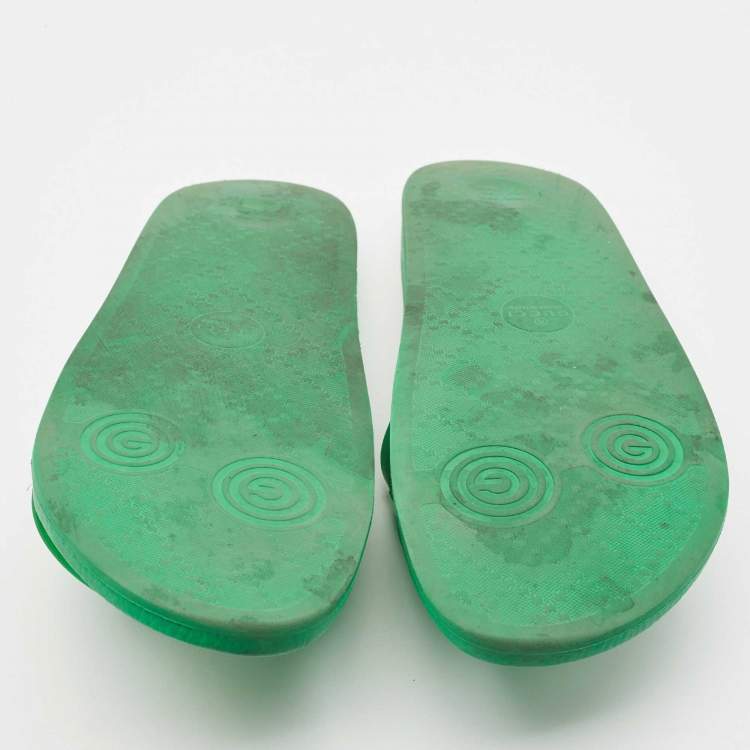 Pre Owned Gucci Green Rubber Logo Pool Flat Slide Sandals Size 45