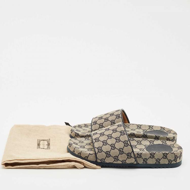 Pre Owned Gucci Navy Blue/Grey GG Canvas Flat Slide Sandals Size 43