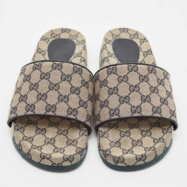 Pre Owned Gucci Navy Blue/Grey GG Canvas Flat Slide Sandals Size 43
