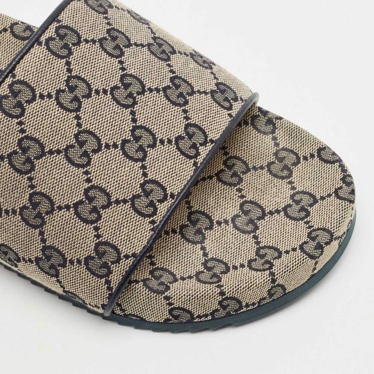 Pre Owned Gucci Navy Blue/Grey GG Canvas Flat Slide Sandals Size 43