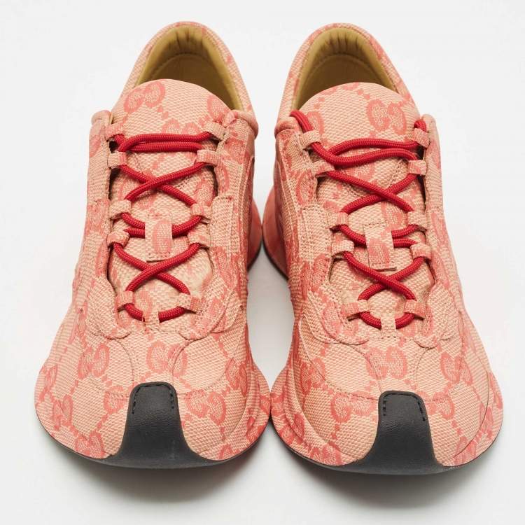 Pre Owned Gucci Beige/Red GG Printed Leather Run Sneakers Size 41.5