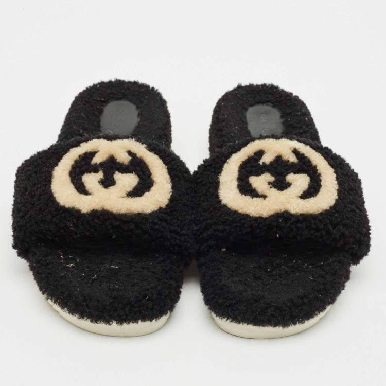 Pre Owned Gucci Black Shearling GG Flat Slides Size 42