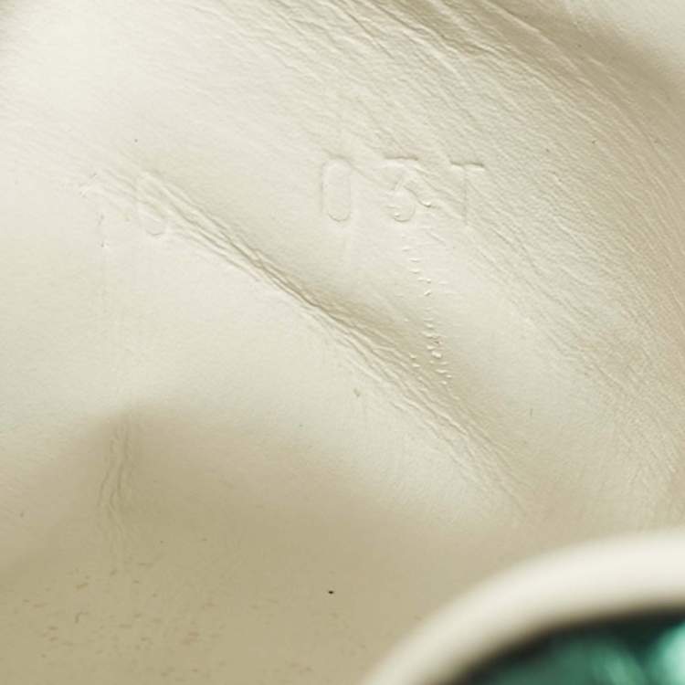 Pre Owned Gucci White Leather Bee Embroidered Ace Low Top Sneakers Size 44