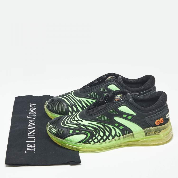 Pre Owned Gucci Black/Green Fabric and Rubber Ultrapace Low Top Sneakers Size 42