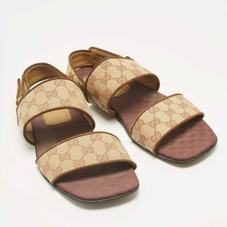 Pre Owned Gucci Beige/Brown GG Canvas and Suede Flat Slingback Sandals Size 43