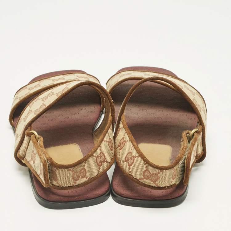 Pre Owned Gucci Beige/Brown GG Canvas and Suede Flat Slingback Sandals Size 43