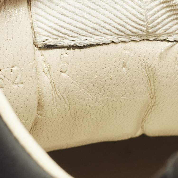 Pre Owned Gucci Rhyton Size 41 Black Leather Low Top Sneakers