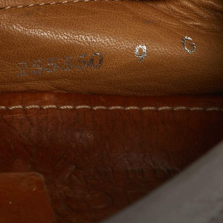 مملوكة مسبقًا Gucci Diamante Size 43 Grey Leather Loafers