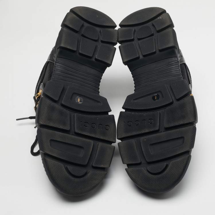 Pre Owned Gucci Flashtrek Size 40 Black Leather and Suede Sneakers