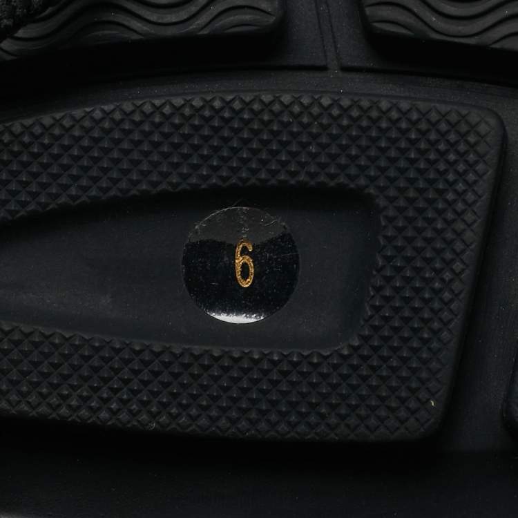 Pre Owned Gucci Flashtrek Size 40 Black Leather and Suede Sneakers