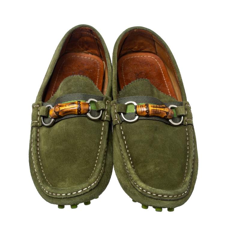 مملوكة مسبقًا Gucci Green Suede Bamboo Horsebit Loafers Size 42.5