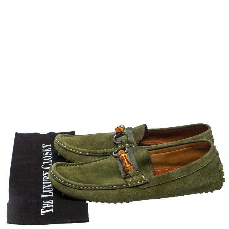 مملوكة مسبقًا Gucci Green Suede Bamboo Horsebit Loafers Size 42.5