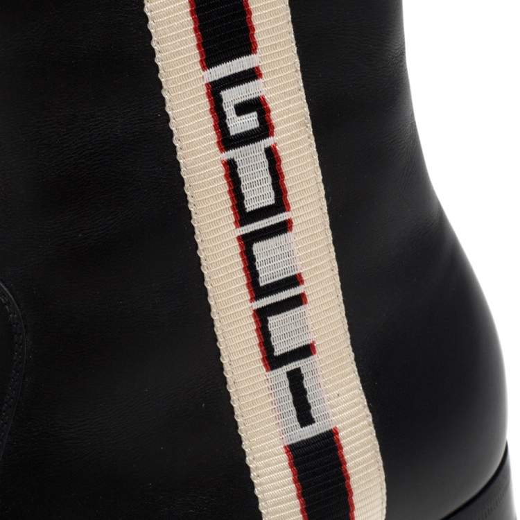 Pre Owned Gucci Black Leather Zipper Detail  Boots  Size 41