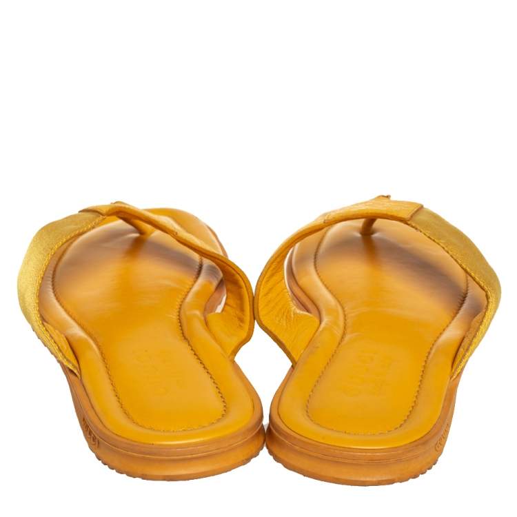 Pre Owned Gucci Yellow Diamante Leather And Fabric Thong Flats Size 43