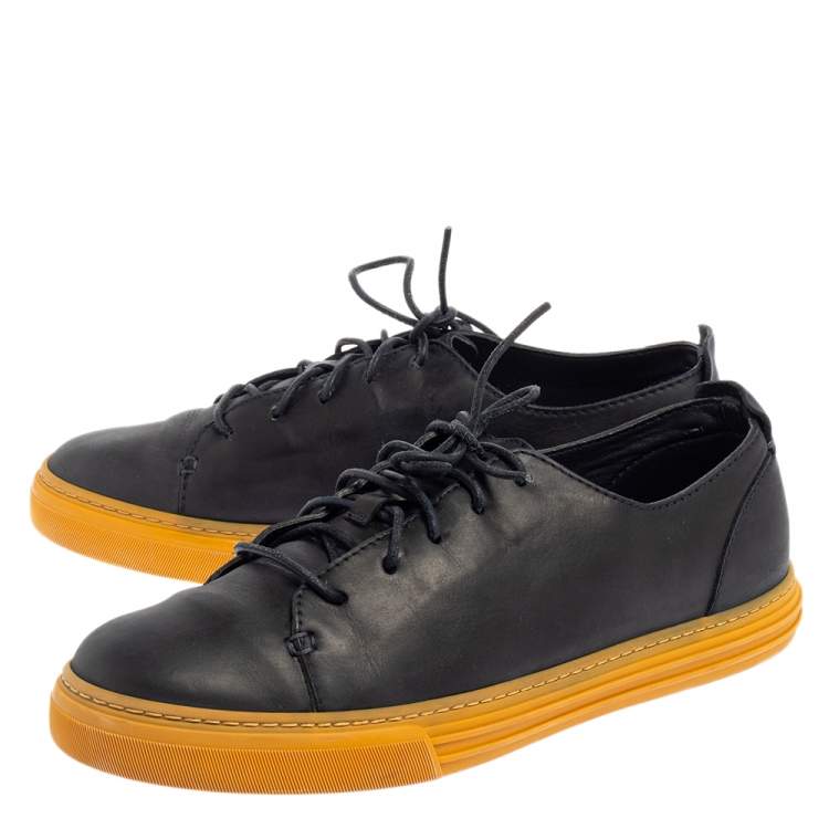 Pre Owned Gucci Navy Blue Leather Low Top Sneakers Size 42