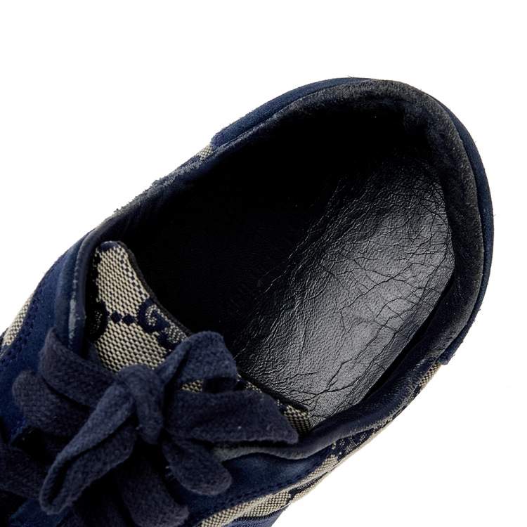 Pre Owned Gucci Blue/Beige GG Canvas And Suede Low Top Sneakers Size 39.5
