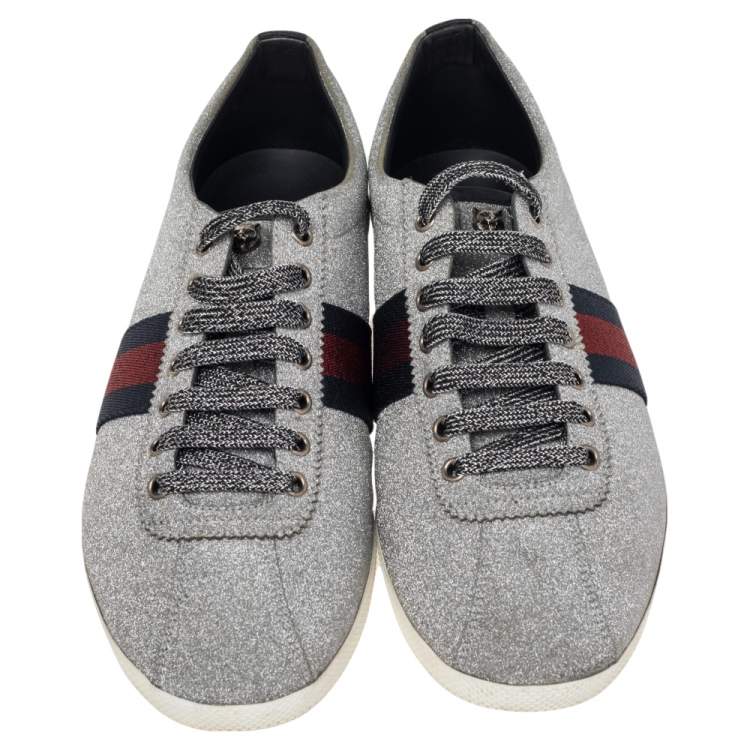 مملوكة مسبقًا Gucci Silver Glitter Leather Bambi Web Sneakers Size 45.5