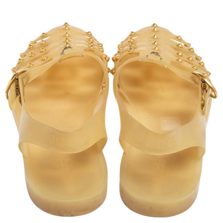 Pre Owned Gucci Beige Rubber Studded Buckle Strap Sandals Size 42