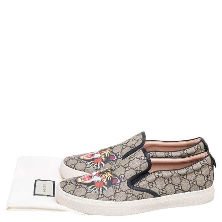 Pre Owned Gucci Black/Beige GG Supreme Canvas And Leather Tiger Slip On Sneakers Size 43.5