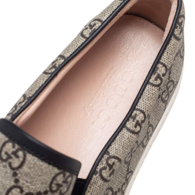 Pre Owned Gucci Black/Beige GG Supreme Canvas And Leather Tiger Slip On Sneakers Size 43.5