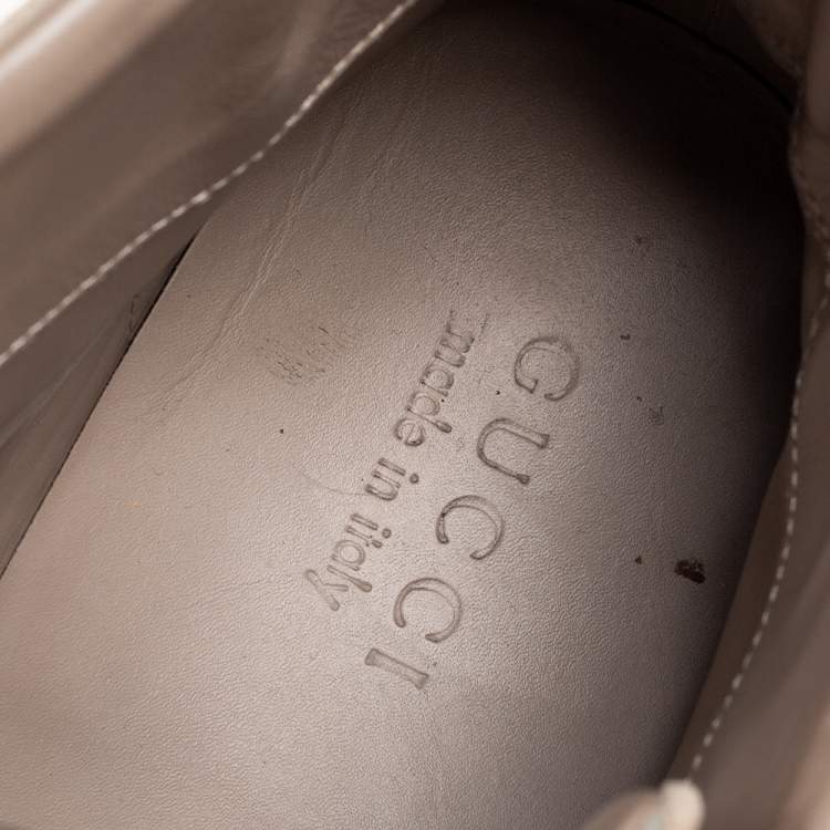 مملوكة مسبقًا Gucci Grey Suede Web Detail High Top Sneakers Size 41.5