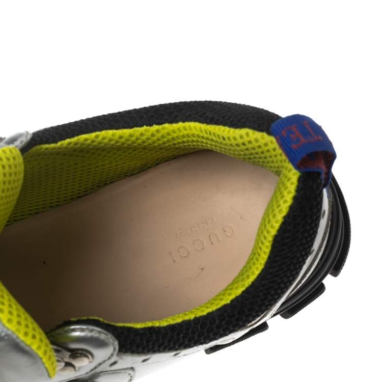 مملوكة مسبقًا Gucci Silver/Black Leather and Mesh Flashtrek Sneakers Size 40.5