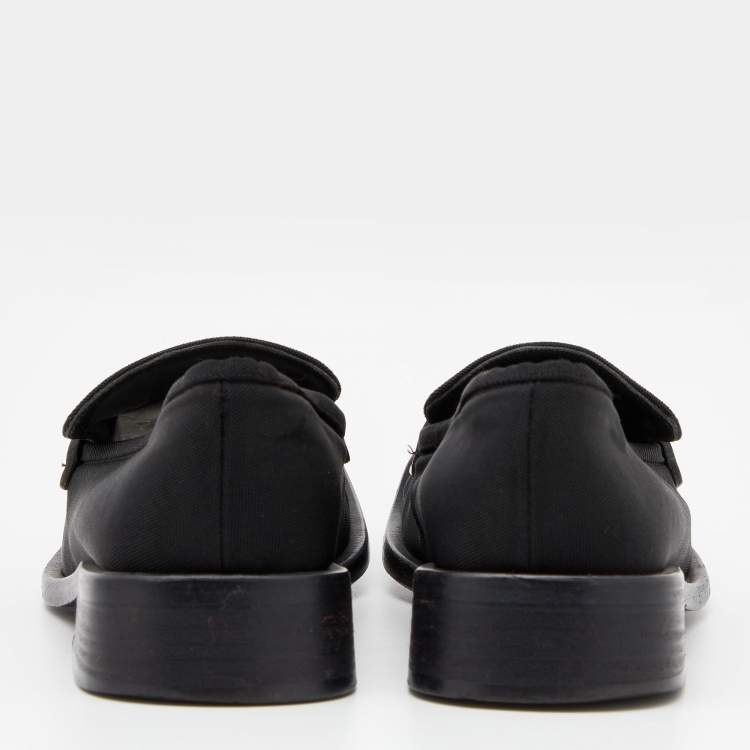 مملوكة مسبقًا Gucci Black Canvas Slip On Loafers Size 37.5