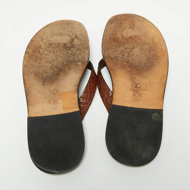 Pre Owned Gucci Brown Alligator Leather Thong Flats Size 40