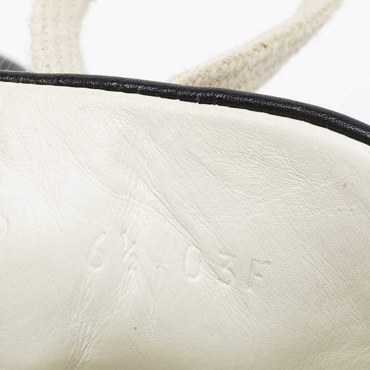مملوكة مسبقًا Gucci Black Leather Ace Stripe Low Top Sneakers  Size 40.5 