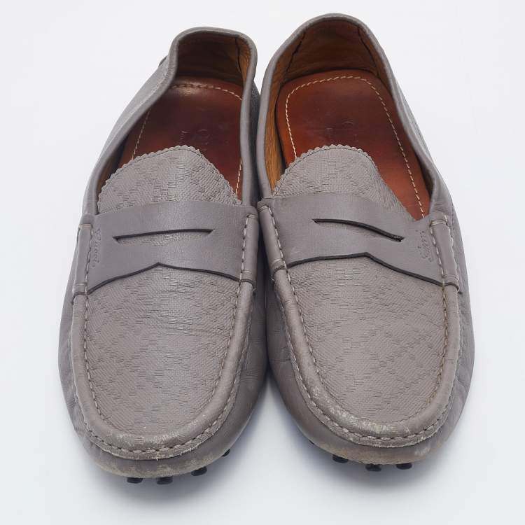 مملوكة مسبقًا Gucci Grey Diamante Leather Penny Slip On Loafers Size 42