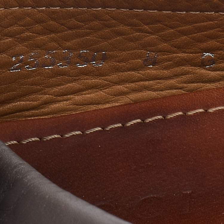 مملوكة مسبقًا Gucci Grey Diamante Leather Penny Slip On Loafers Size 42