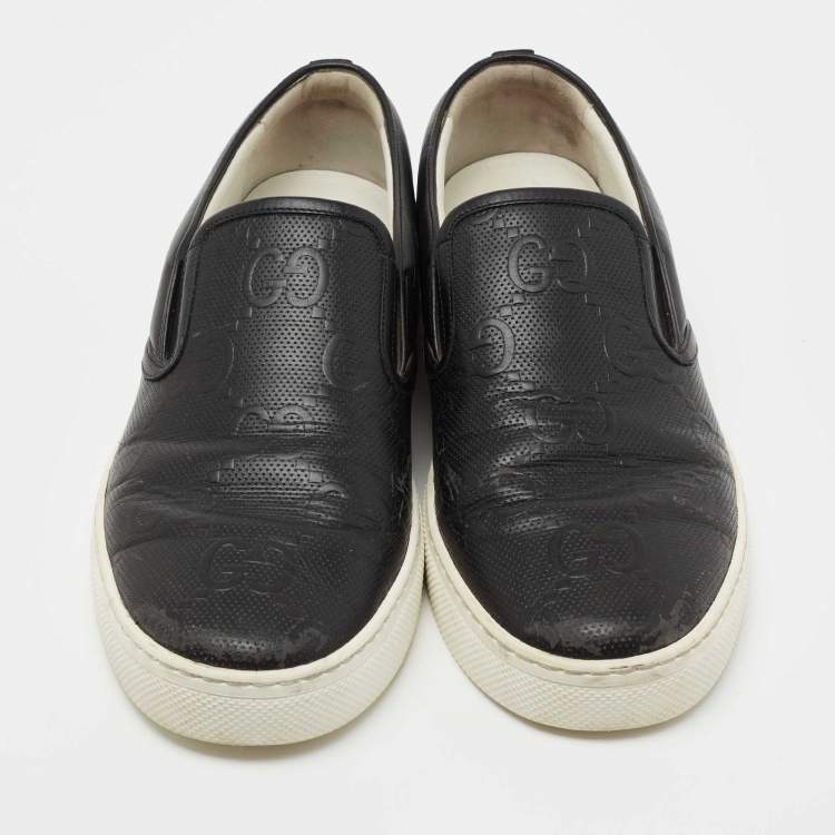 مملوكة مسبقًا Gucci Black GG Embossed Leather Slip On Sneakers Size 44.5