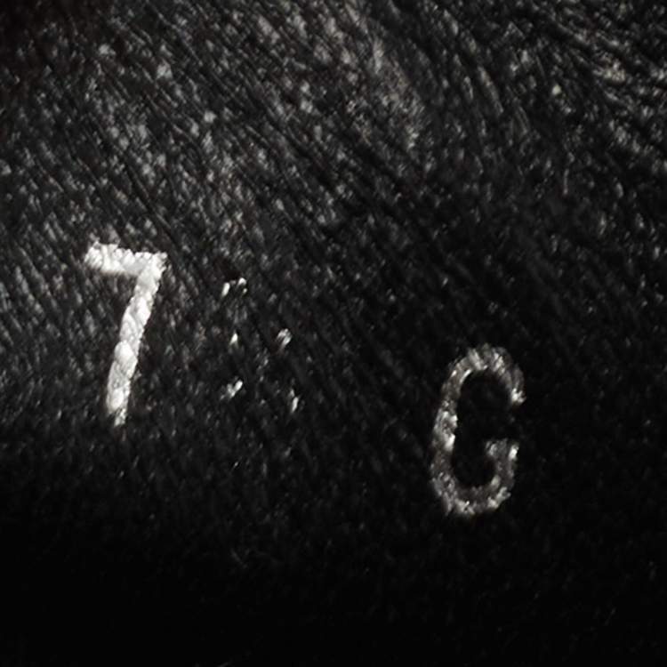 مملوكة مسبقًا Gucci Black GG Canvas and Leather Low Top Sneakers Size 41