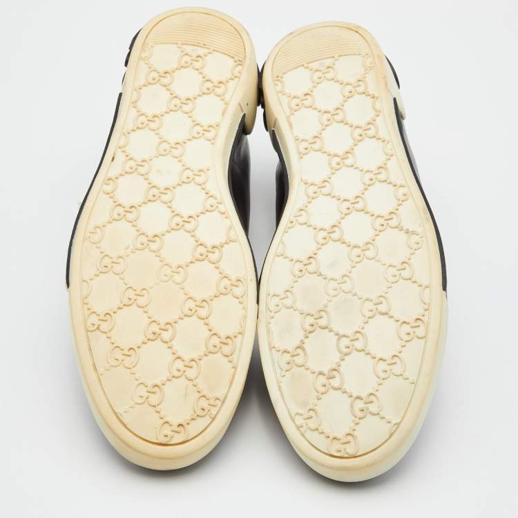 مملوكة مسبقًا Gucci Black Leather Web Detail Low Top Sneakers Size 43