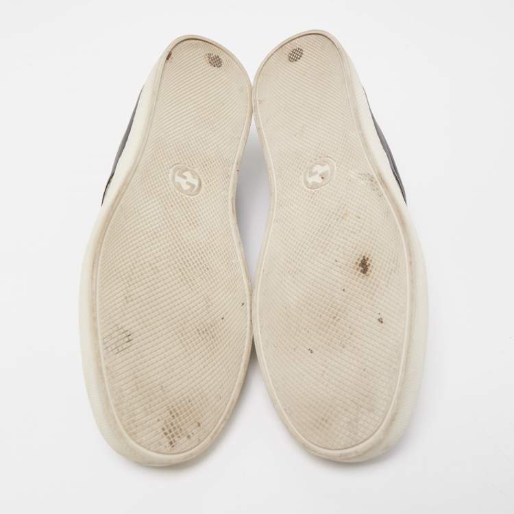 Pre Owned Gucci Beige/Black Tiger Print GG Supreme Canvas and Leather Slip On Sneakers Size 45