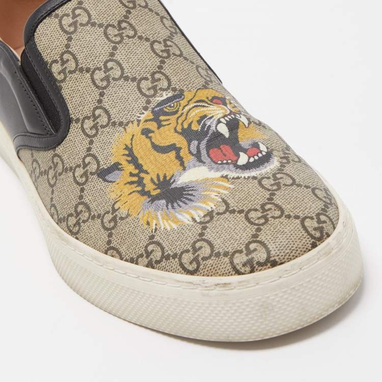 Pre Owned Gucci Beige/Black Tiger Print GG Supreme Canvas and Leather Slip On Sneakers Size 45