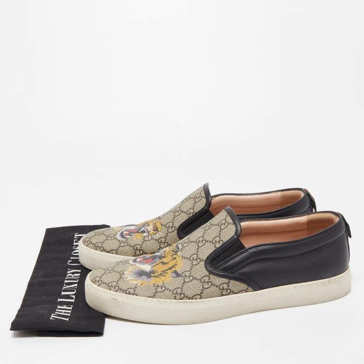 Pre Owned Gucci Beige/Black Tiger Print GG Supreme Canvas and Leather Slip On Sneakers Size 45