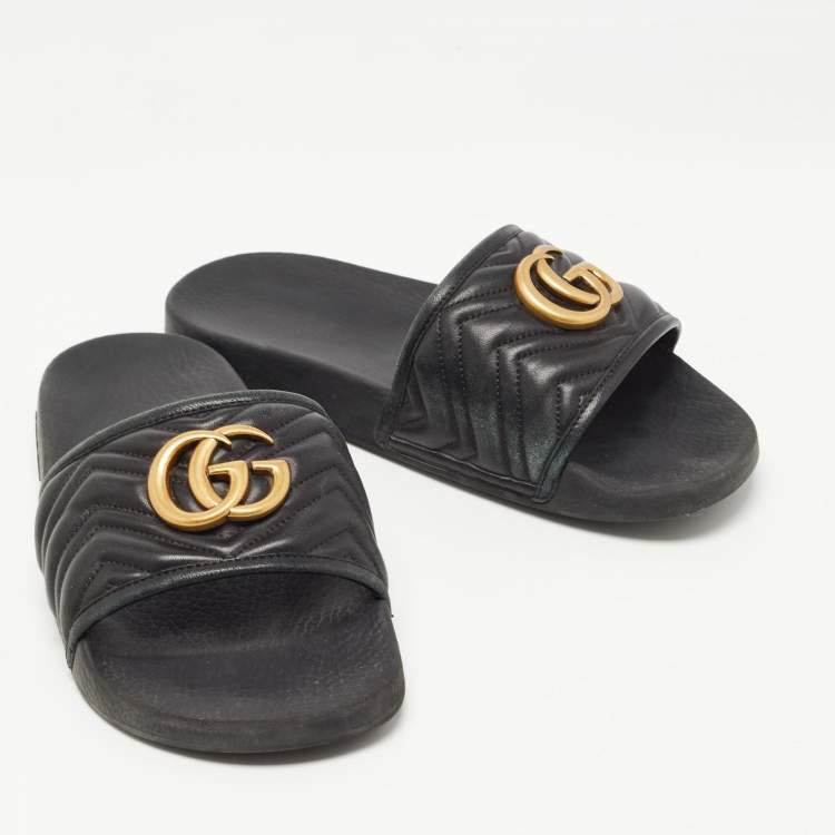 مملوكة مسبقًا Gucci Black Leather GG Marmont Pool Slides Size 41 