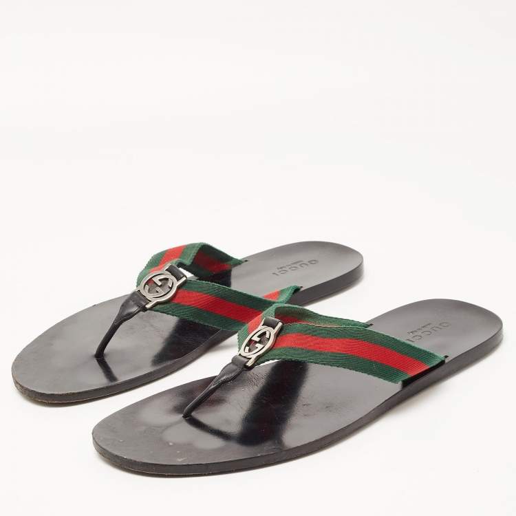 Interlocking G Thong Sandals in Black - Gucci