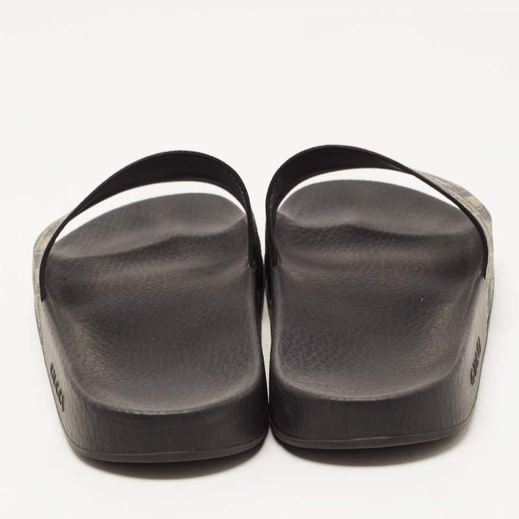 Pre Owned Gucci Two Tone GG Supreme Printed Canvas Slides Size 40